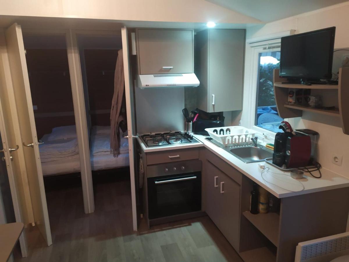 Camping 4**** Proche Mer 圣让-德蒙 外观 照片